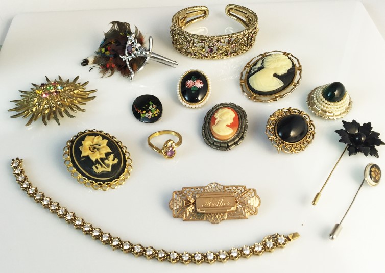 Collection of Goldtone Costume Jewelry