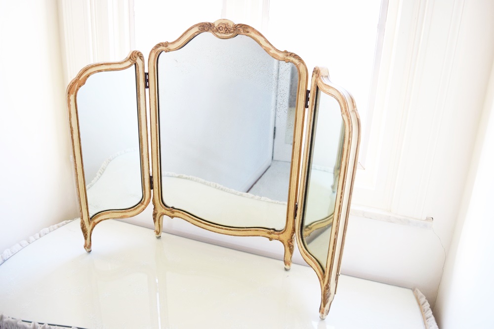 Vintage White Vanity Table with Tri-Fold Mirror and Lace Skirt
