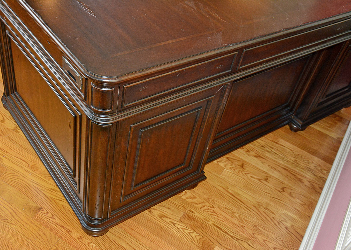 Worthington Executive Desk by Havertys Furniture