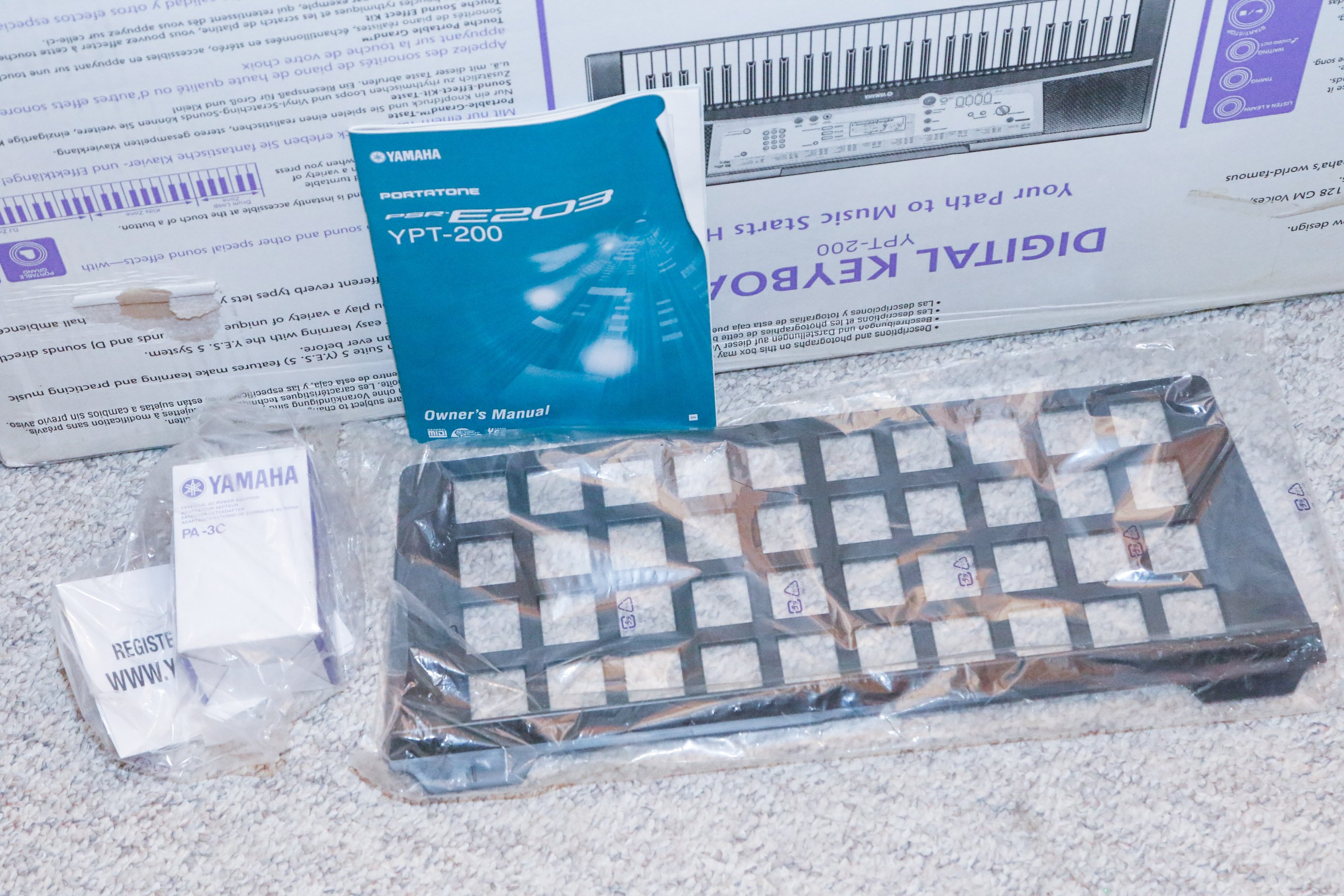 Yamaha Keyboard with Boom Stands