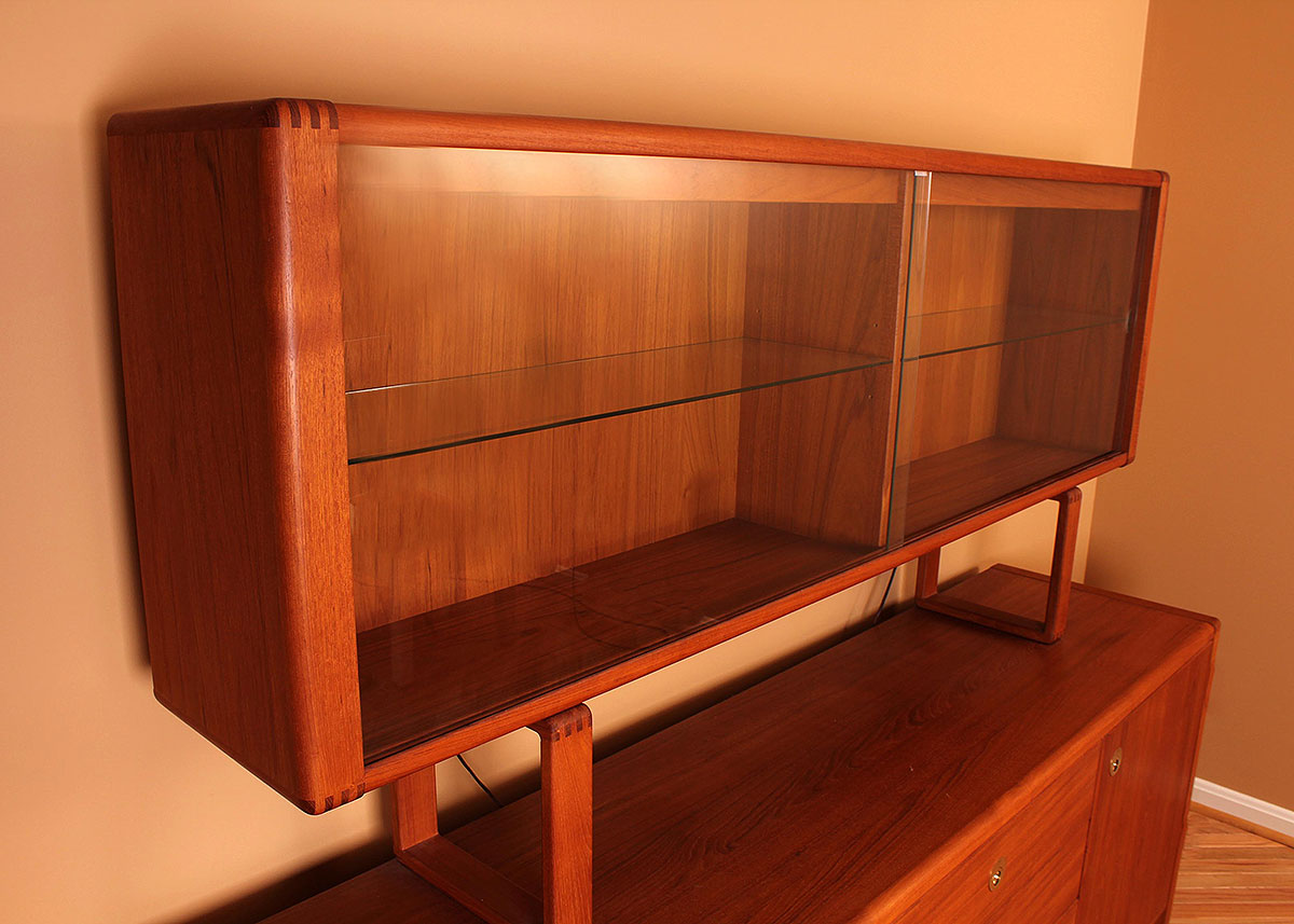 Contemporary Modern Poplar China Cabinet