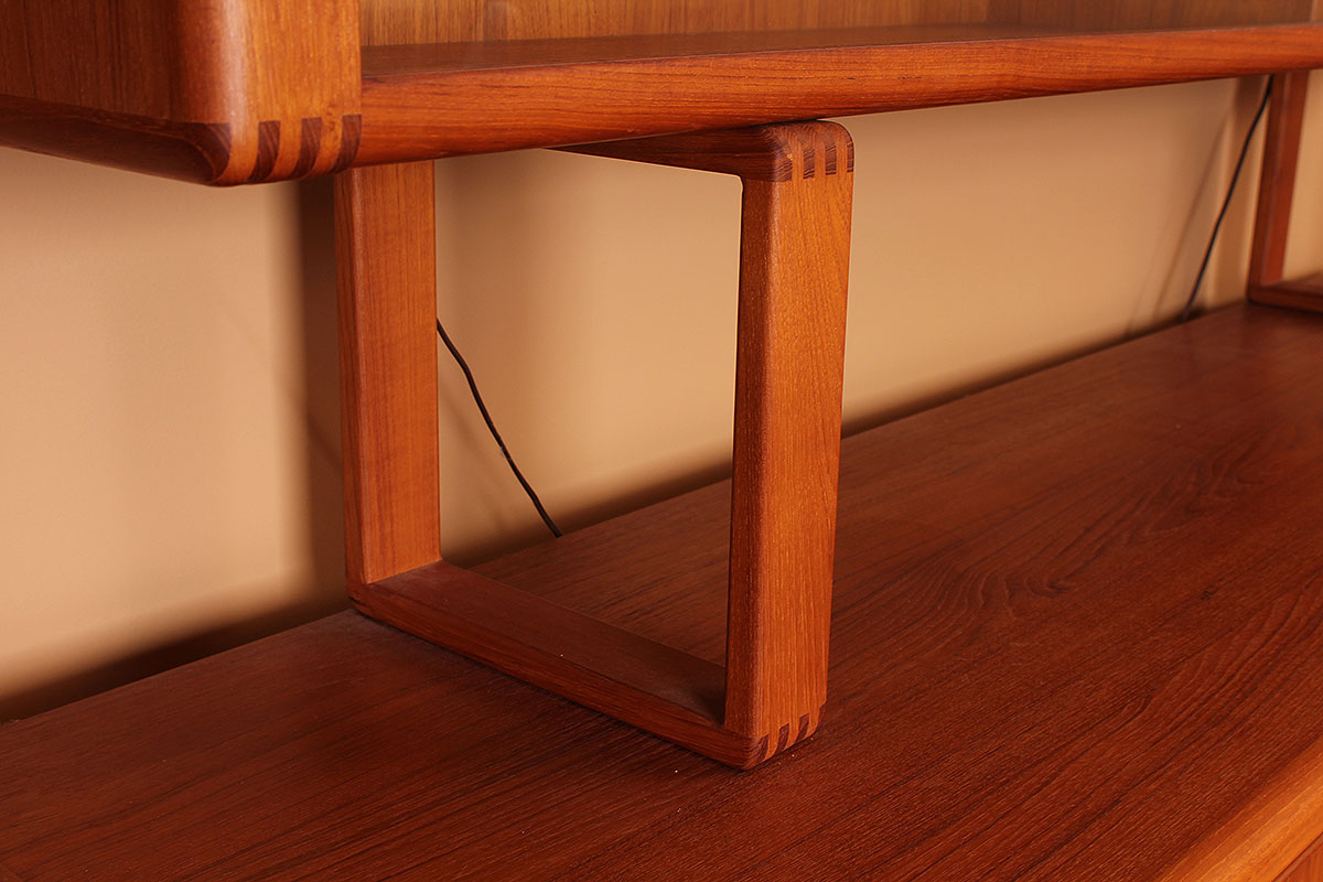 Contemporary Modern Poplar China Cabinet