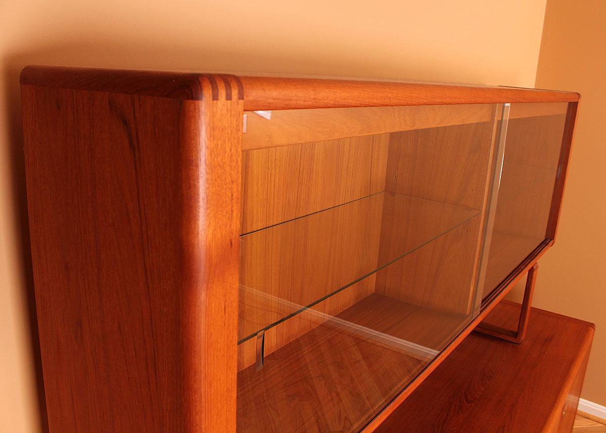 Contemporary Modern Poplar China Cabinet