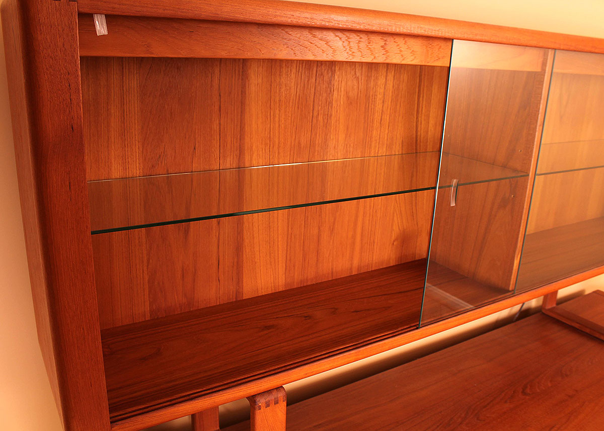 Contemporary Modern Poplar China Cabinet