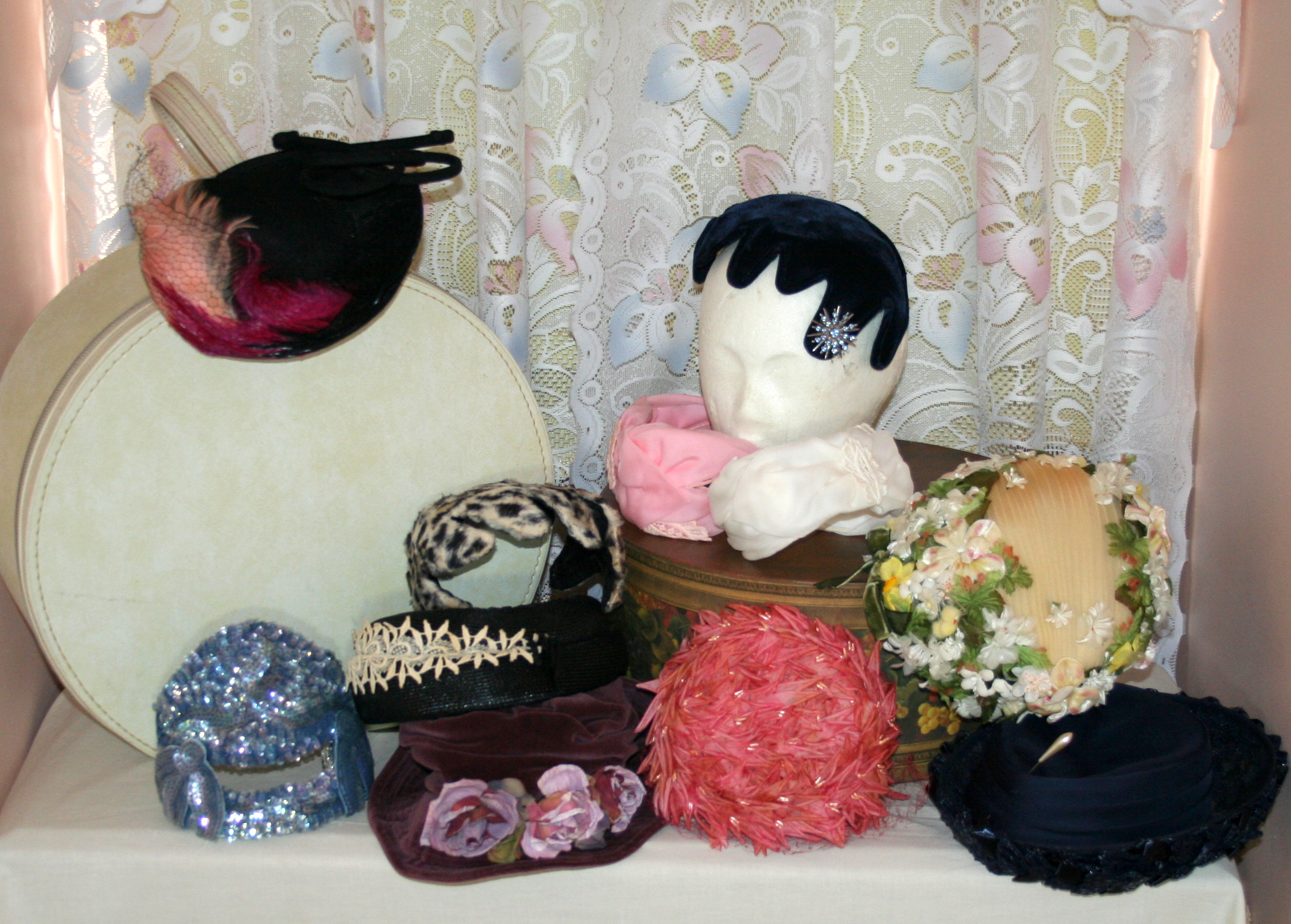 Women's Vintage Hats and Hat Boxes