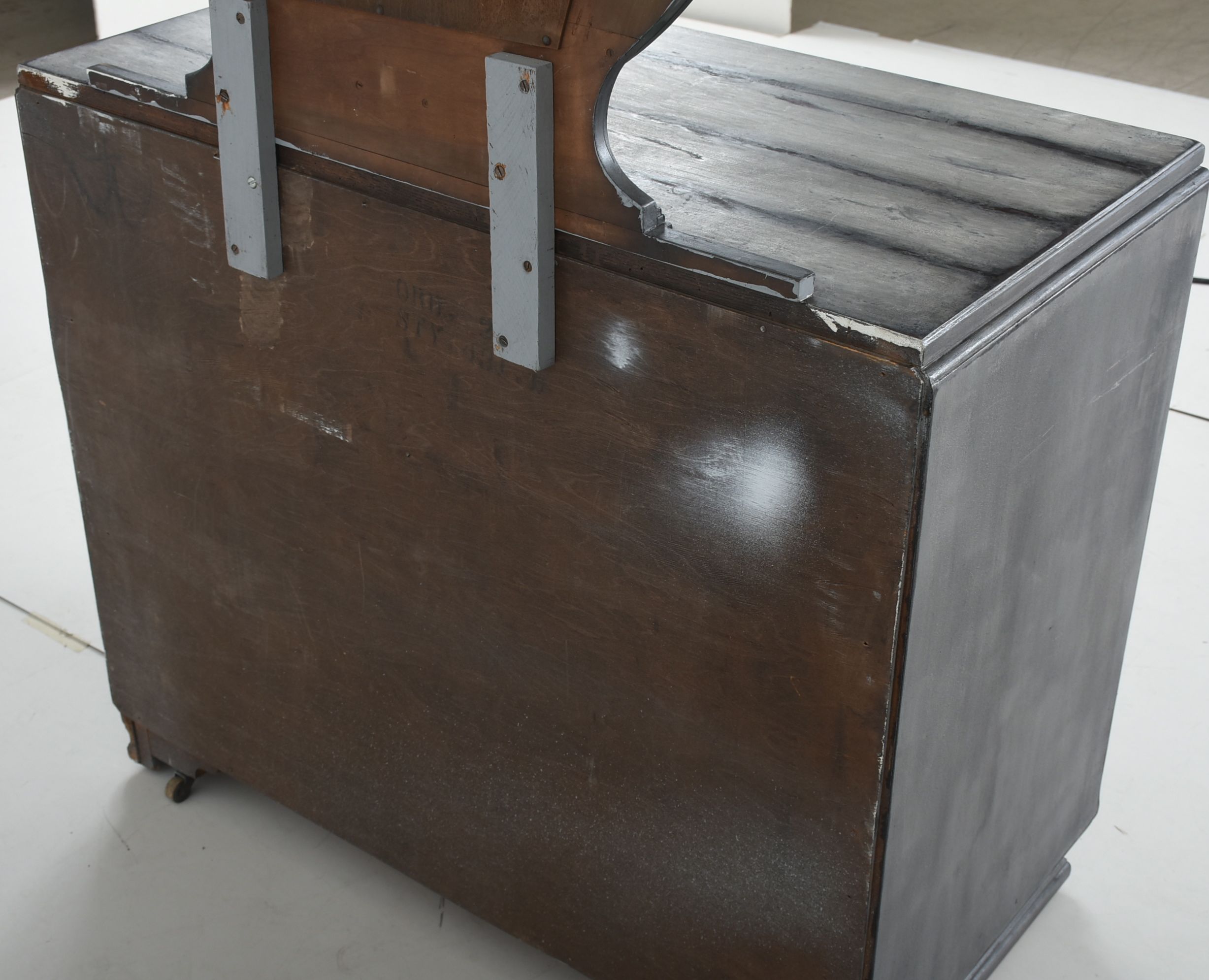 Vintage Art Deco Dresser with Mirror