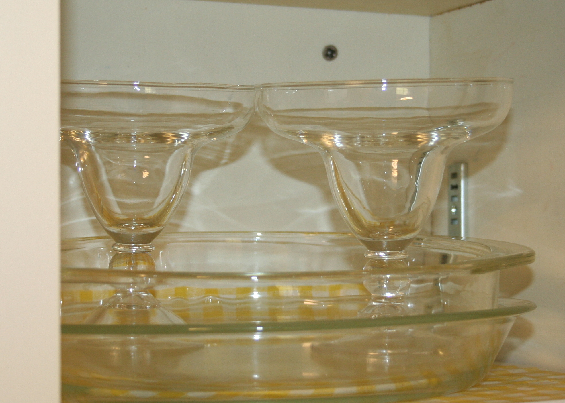 Assortment of Kitchen Items