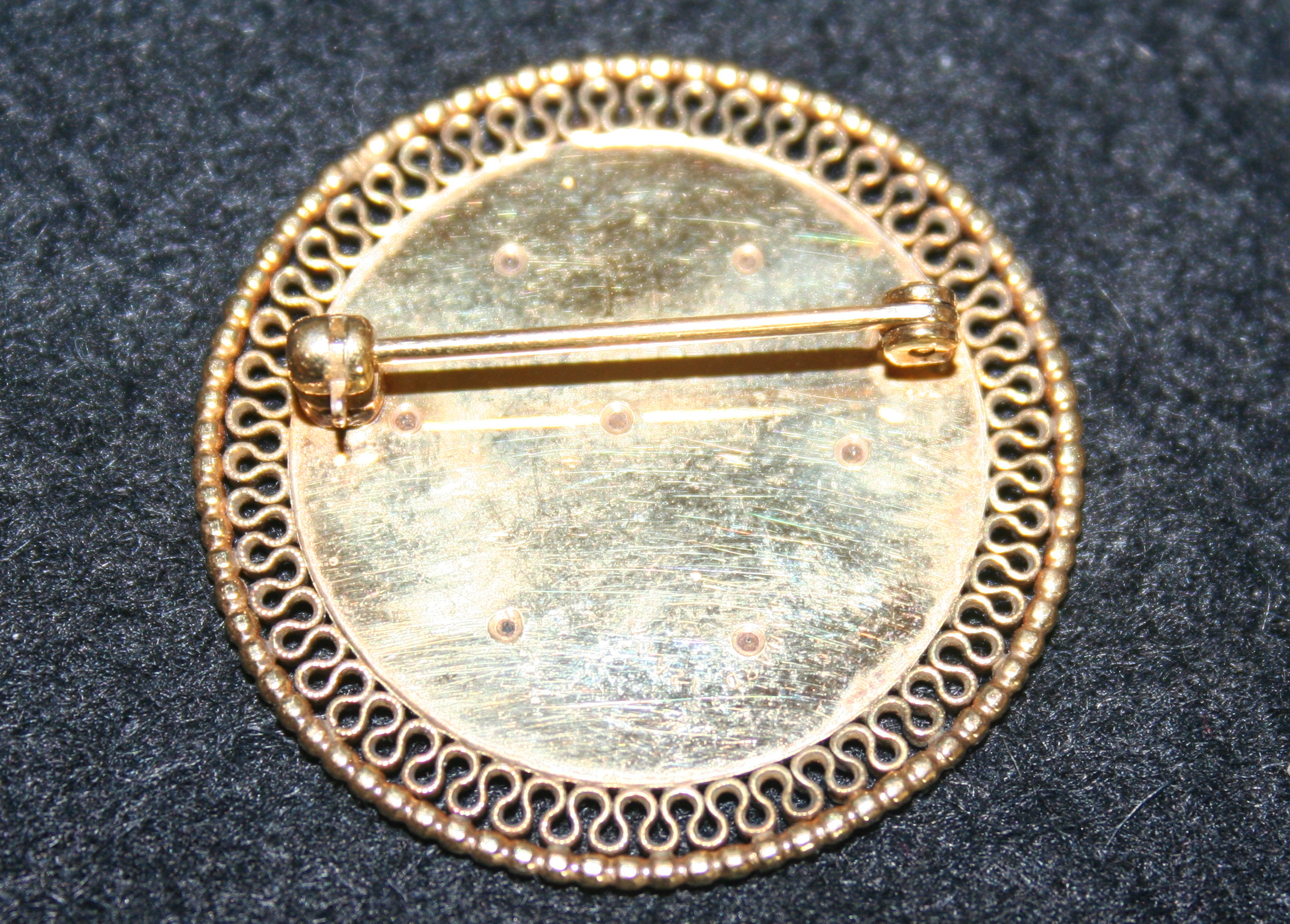 12K Yellow Gold Pin and 14K Yellow Gold Chain