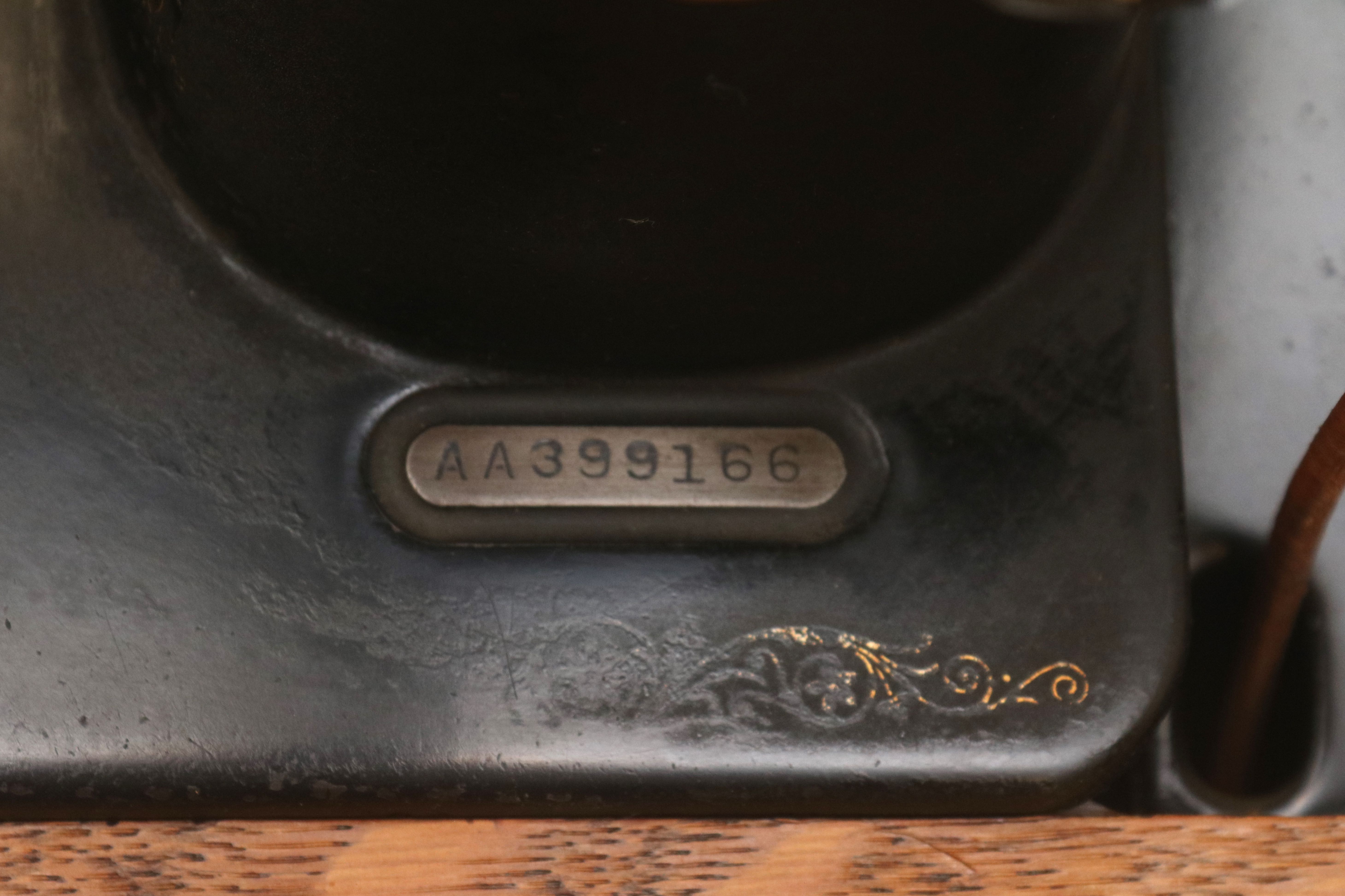 Singer Sewing Machine with Cast Iron Base