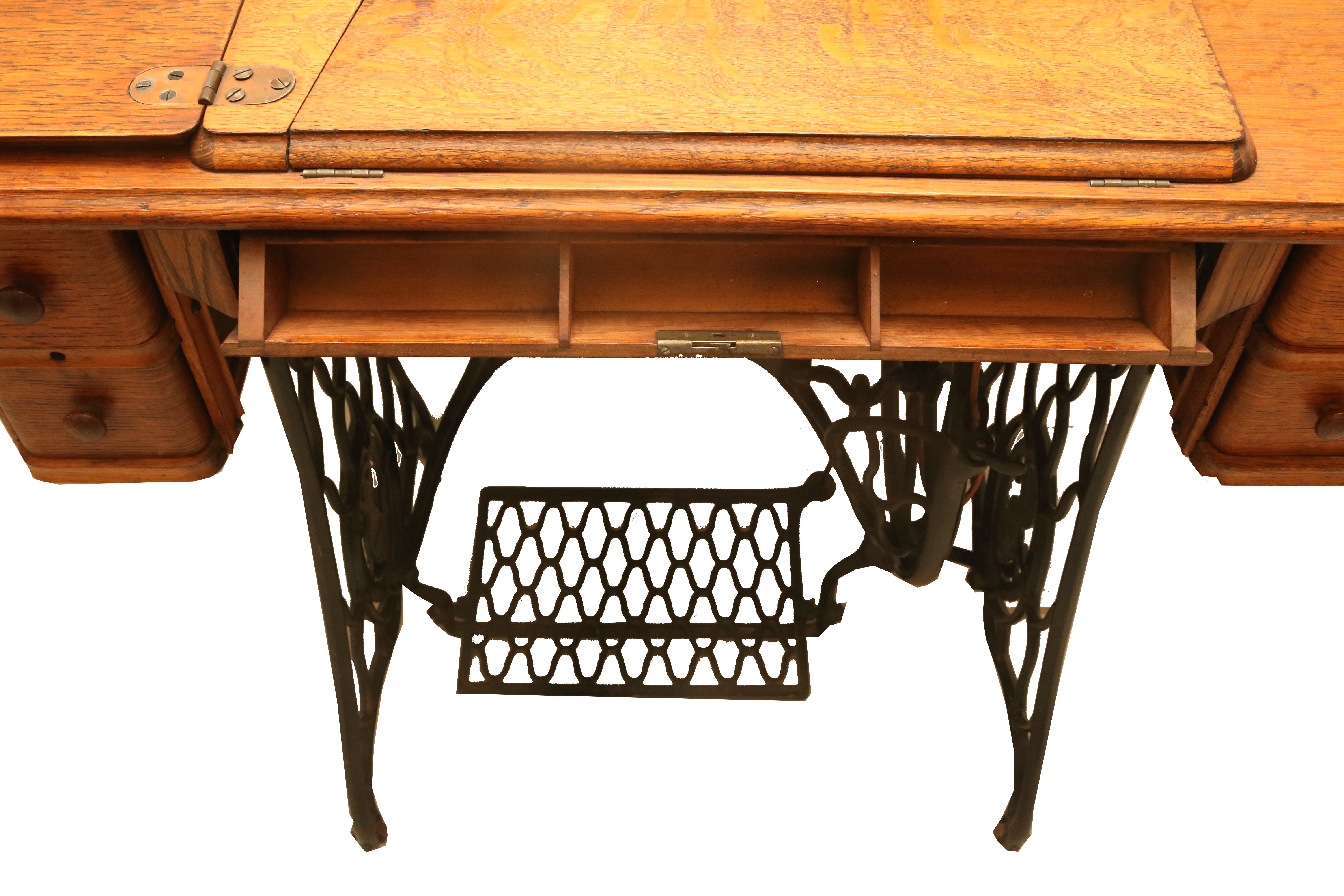 Singer Sewing Machine with Cast Iron Base