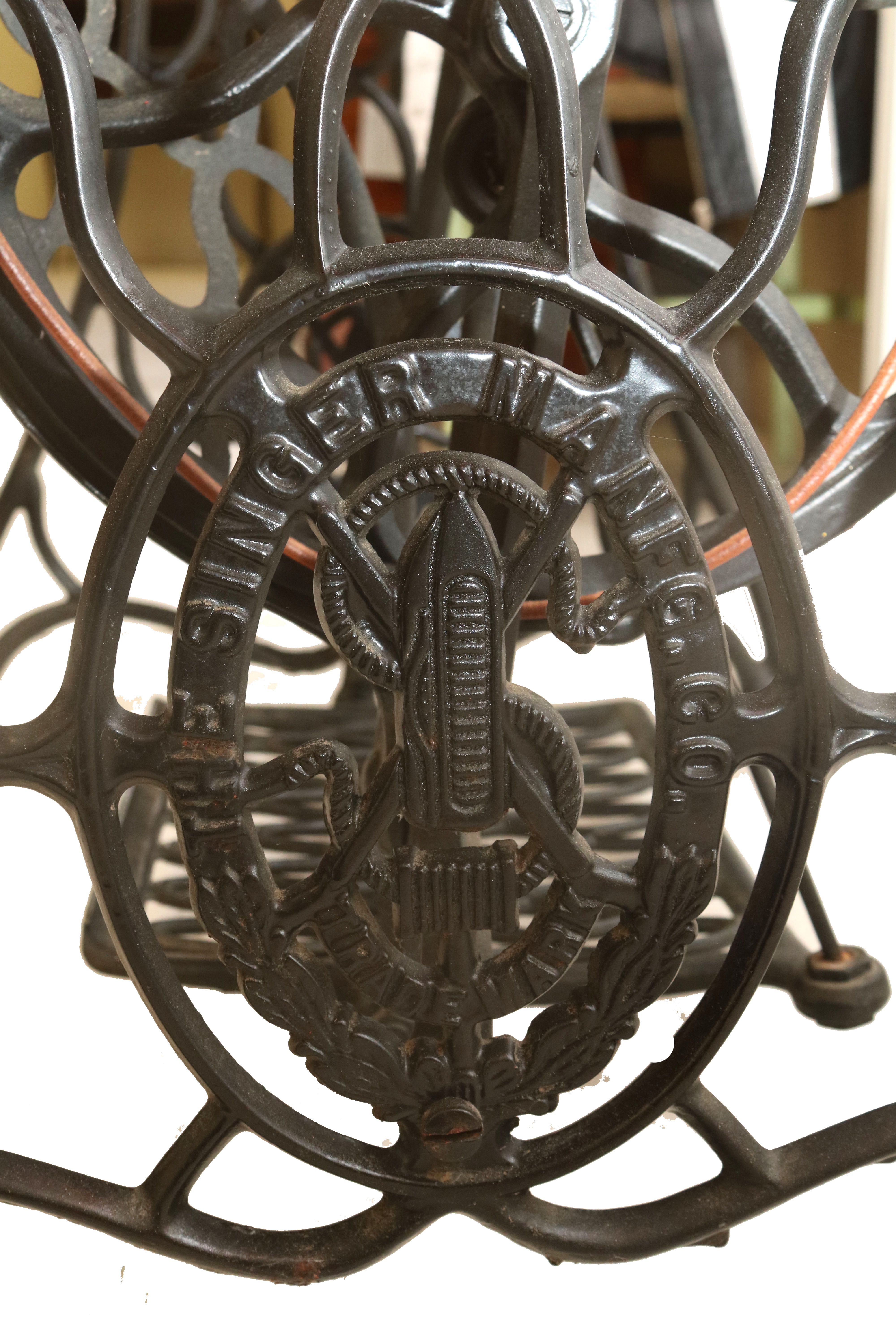 Singer Sewing Machine with Cast Iron Base