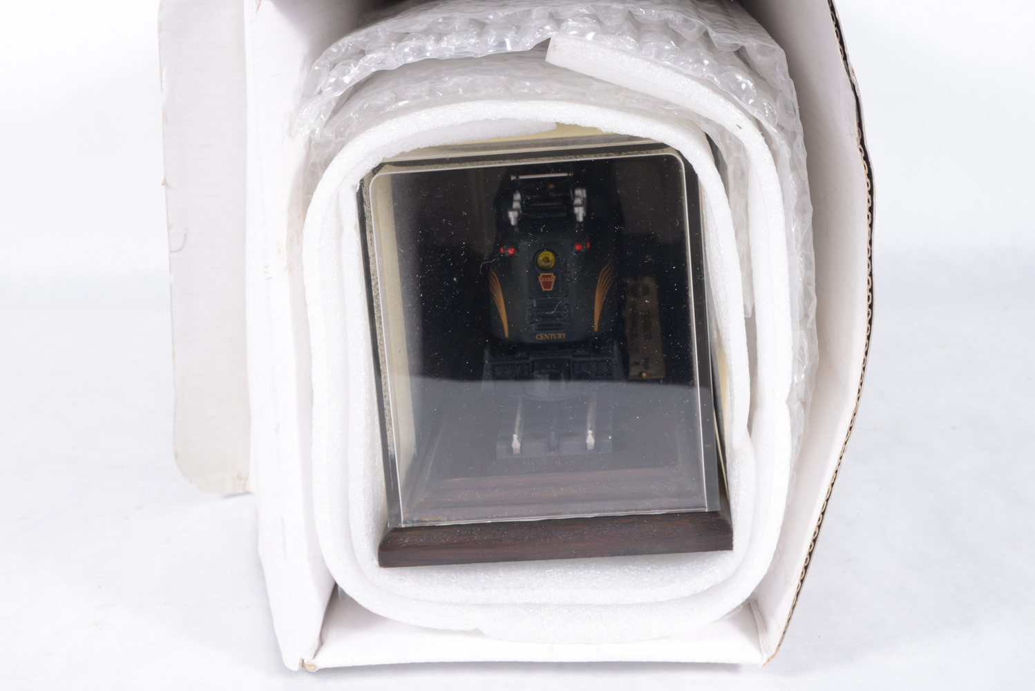 Lionel Hallmark 2332 Pennsylvania GG-1 Locomotive