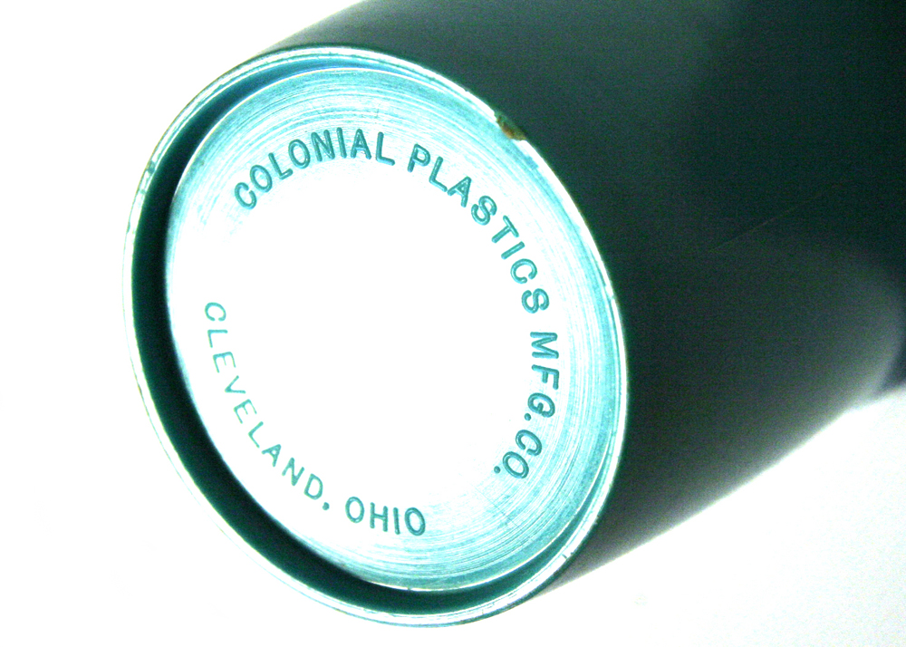 Vintage Redmon Picnic Basket with Lunch Trays and Cups