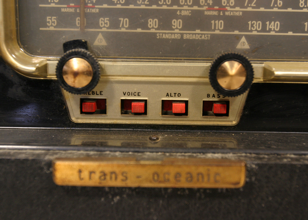 1963 Zenith Super DeLuxe Trans-Oceanic Portable Radio