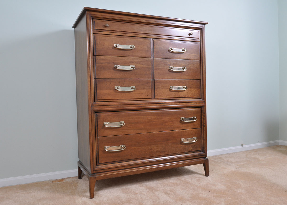 Mid Century Willett Pecan Chest of Drawers EBTH