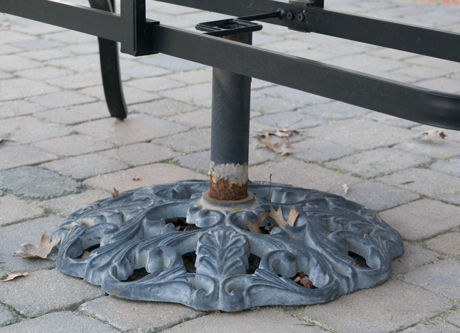 Martha Stewart Patio Table and Chairs Set