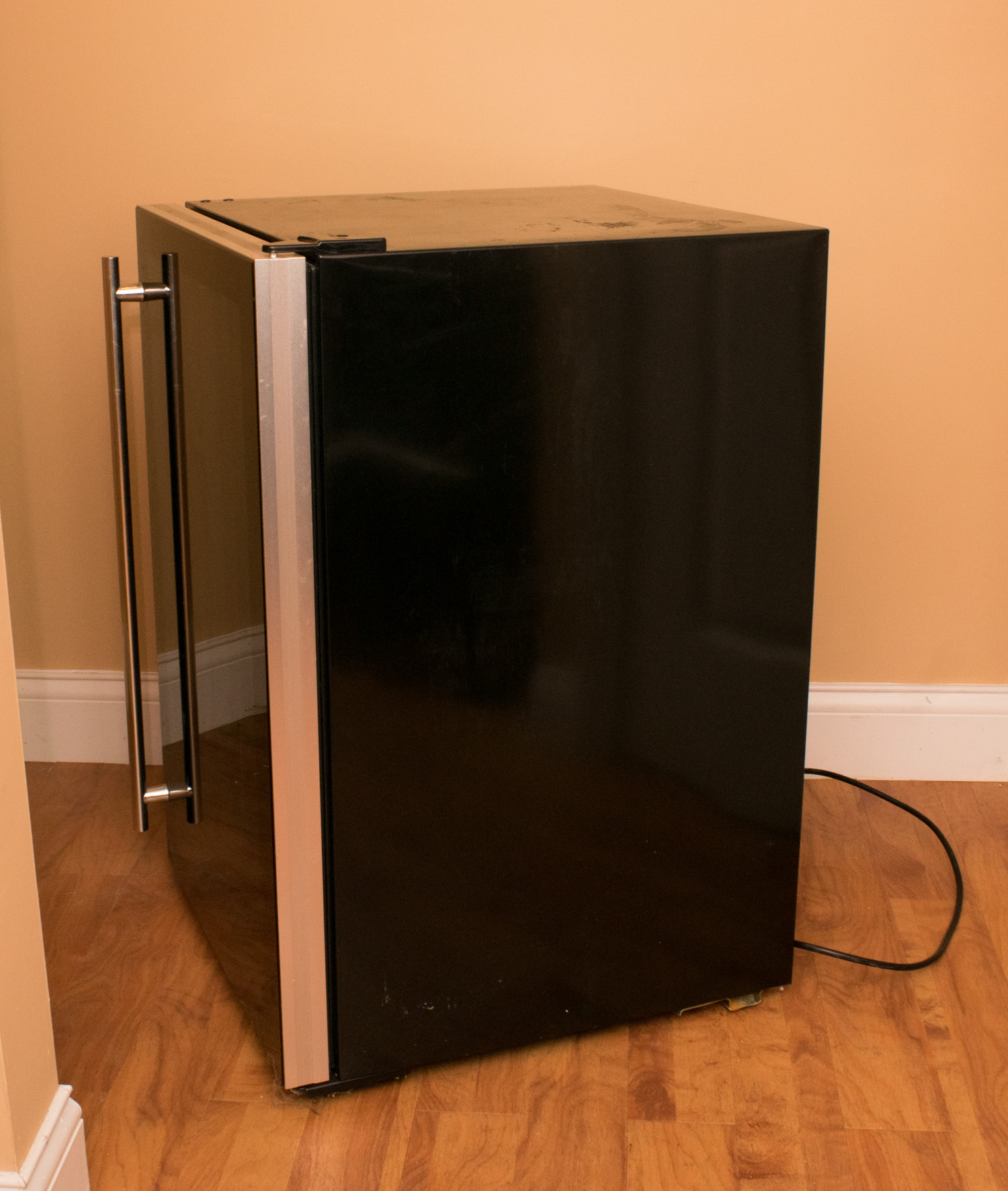 Magic Chef 45 Bottle Wine Cooler