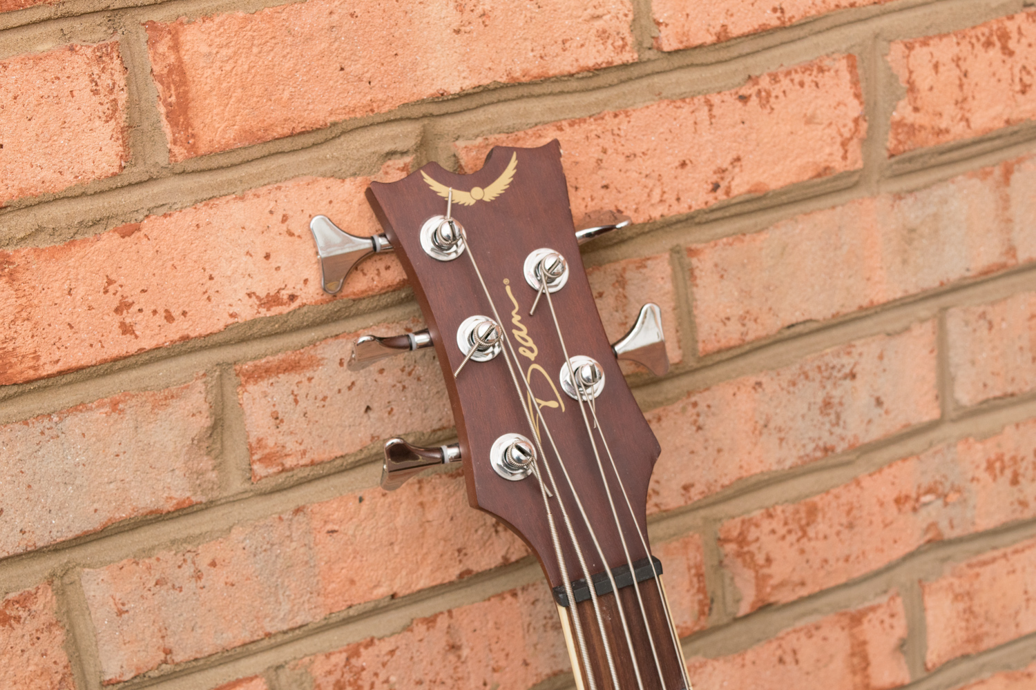 Dean Cutaway 5-String Acoustic-Electric Bass Guitar