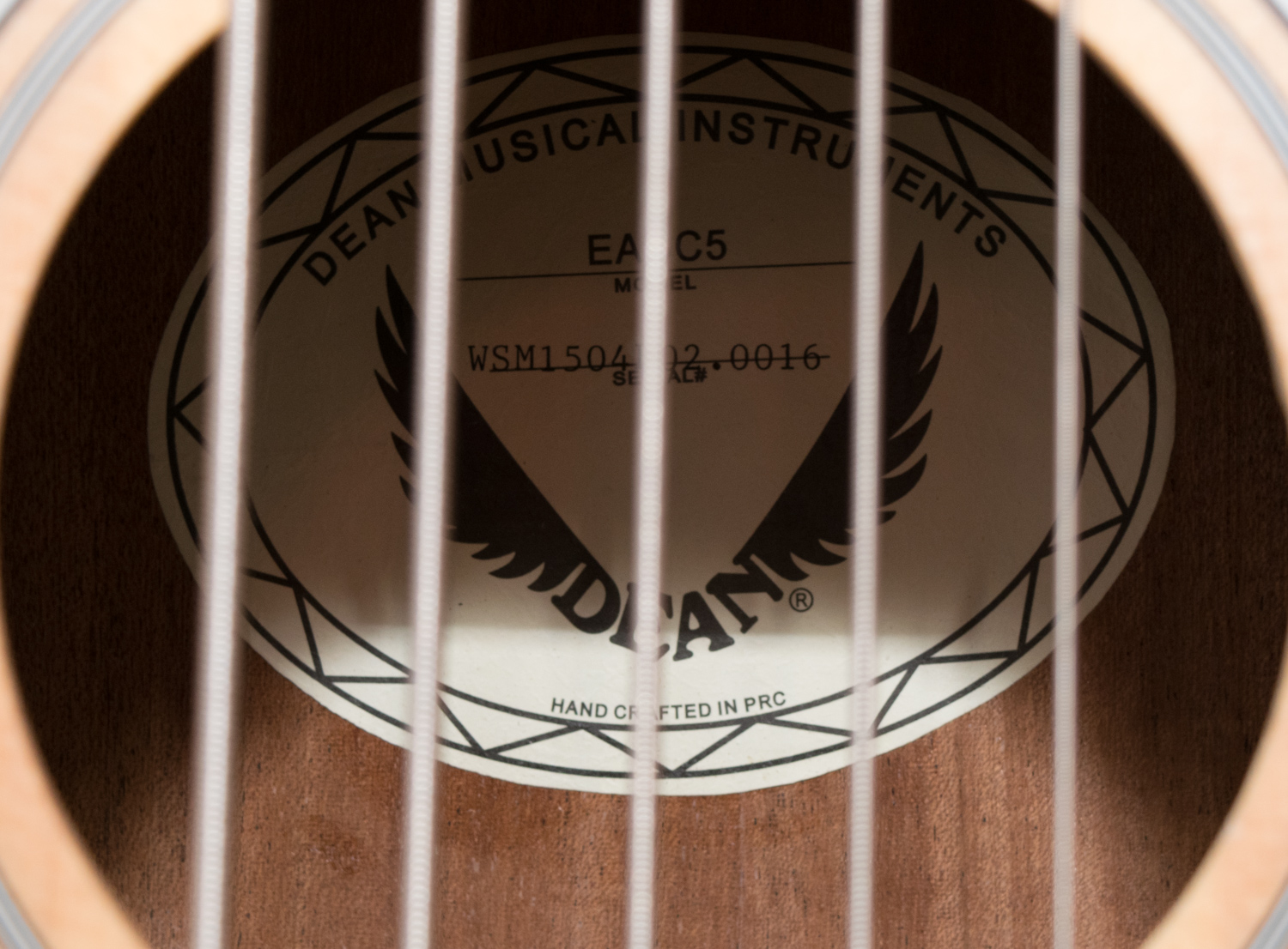 Dean Cutaway 5-String Acoustic-Electric Bass Guitar