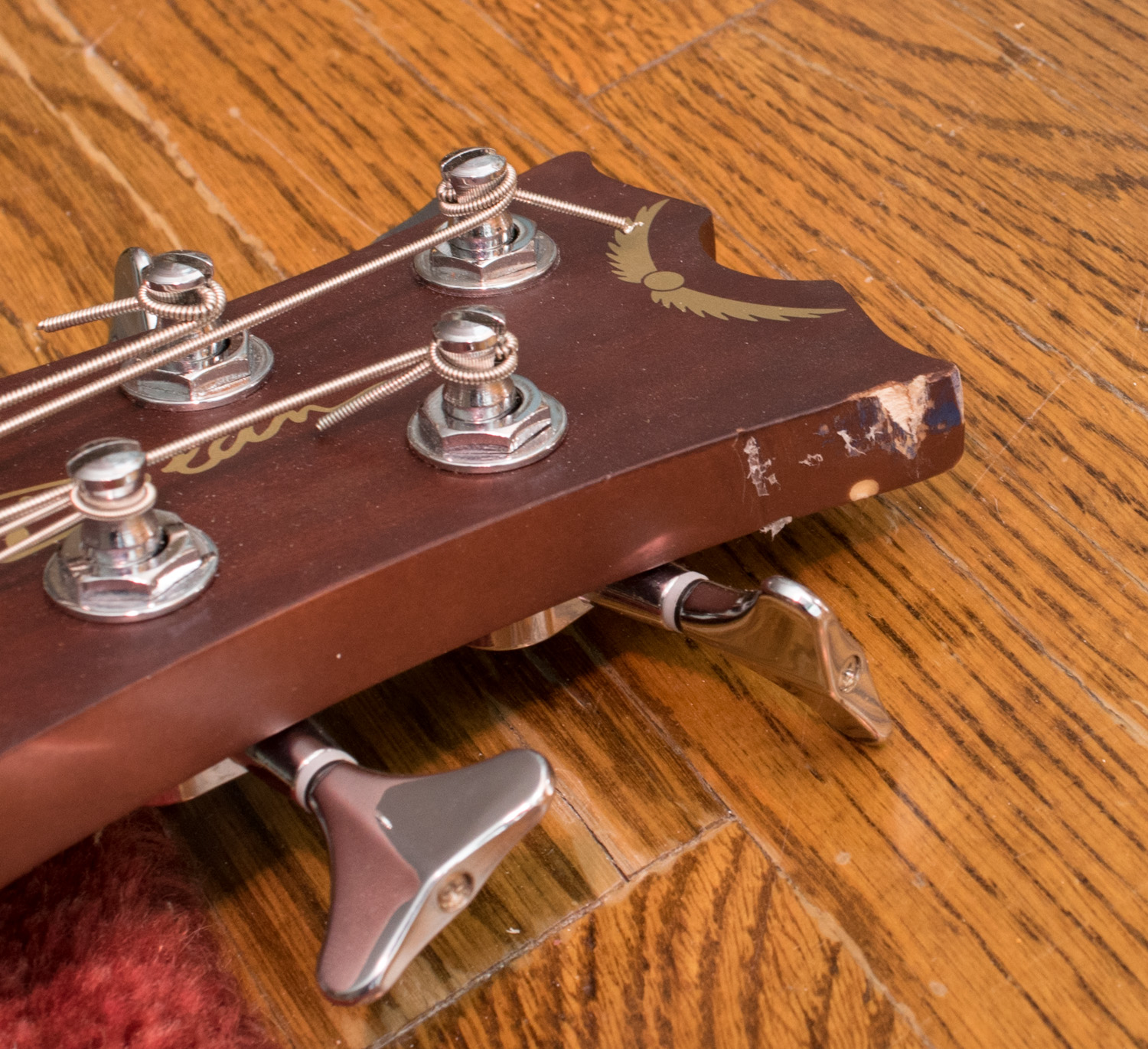 Dean Cutaway 5-String Acoustic-Electric Bass Guitar