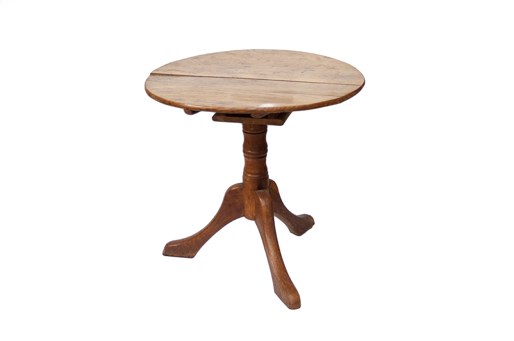 Antique Oak Georgian Style Tea Table