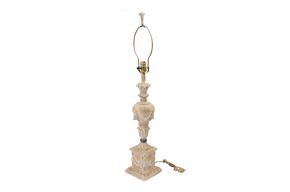 Neoclassical Style Lamp