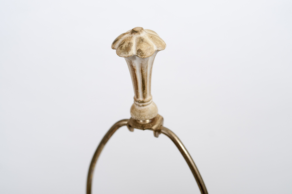 Neoclassical Style Lamp