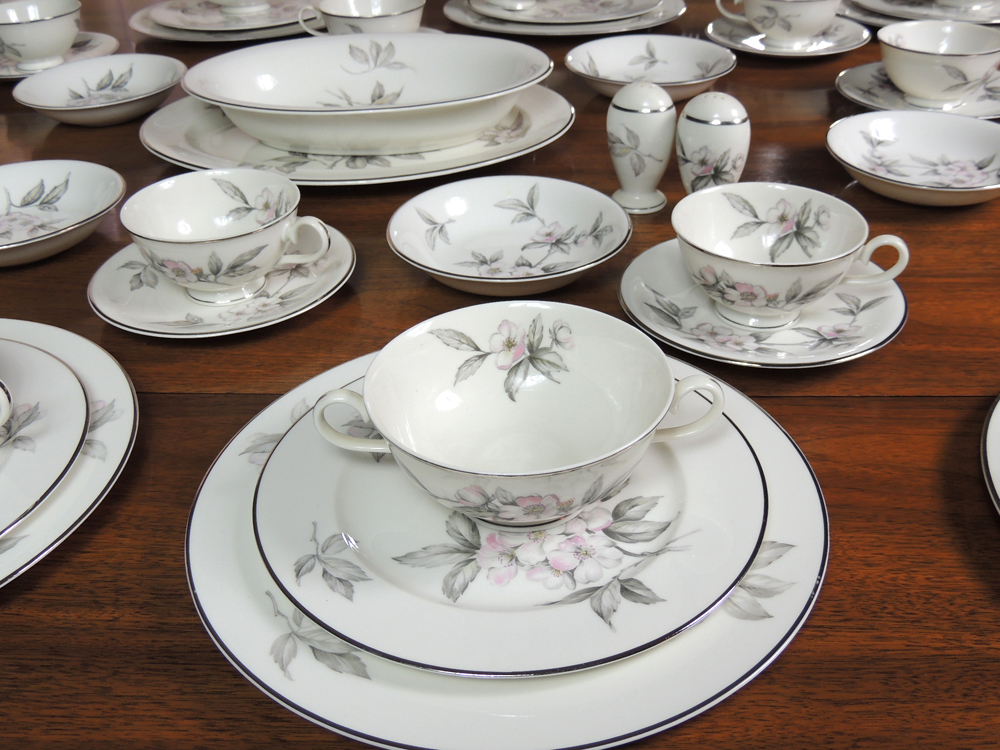 Ancestral "Spring Glory" Floral China Dinnerware Service for Ten