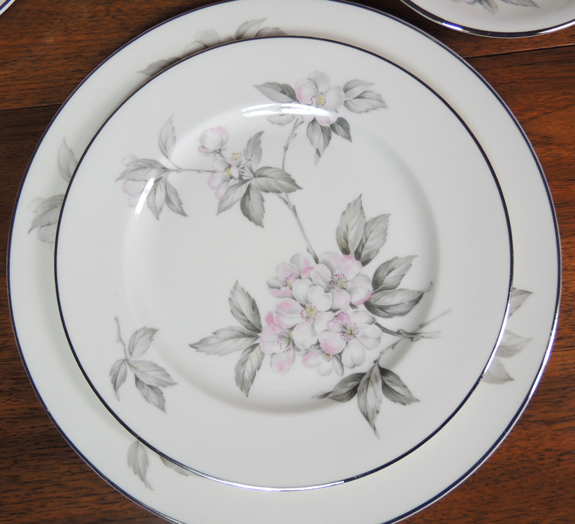 Ancestral "Spring Glory" Floral China Dinnerware Service for Ten