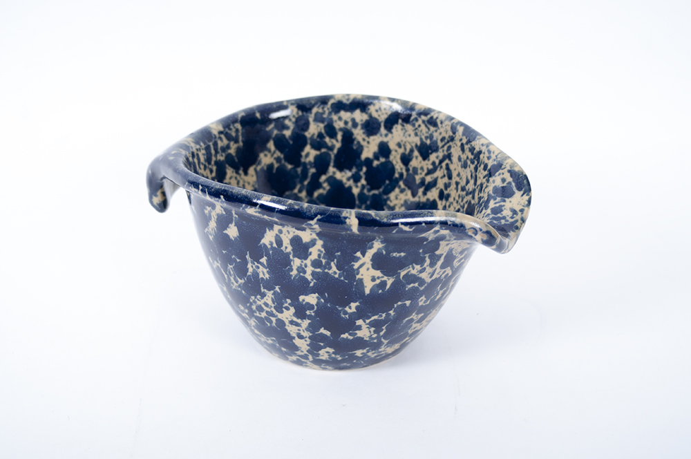 Bennington Potters Round Baker and Batter Bowl