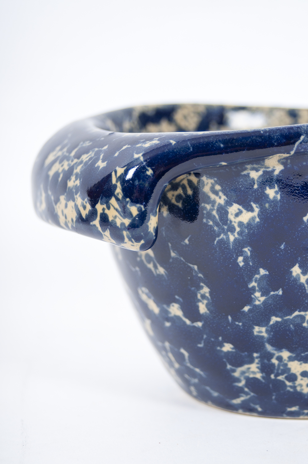 Bennington Potters Round Baker and Batter Bowl