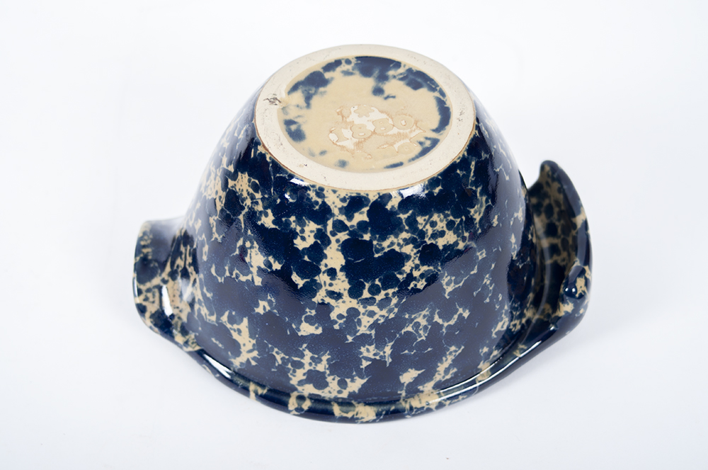 Bennington Potters Round Baker and Batter Bowl