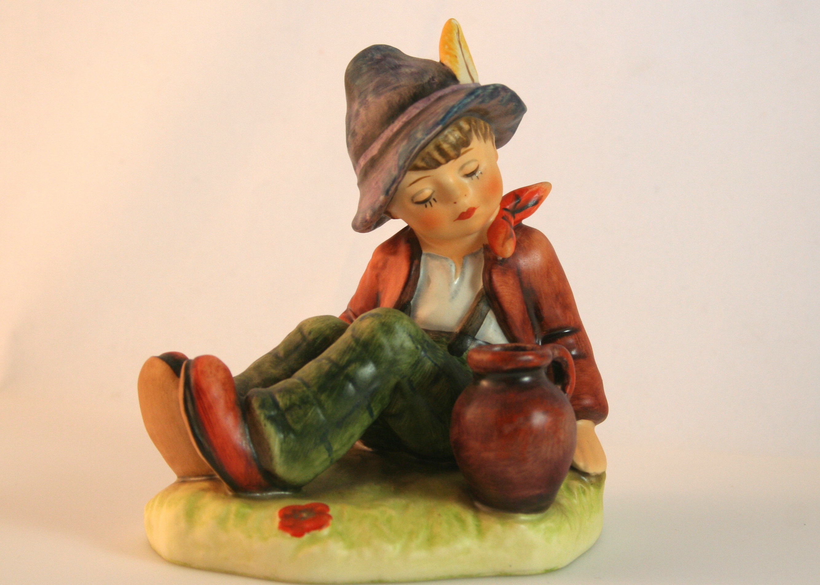 Special Edition Hummel Figurine "Coffee Break"