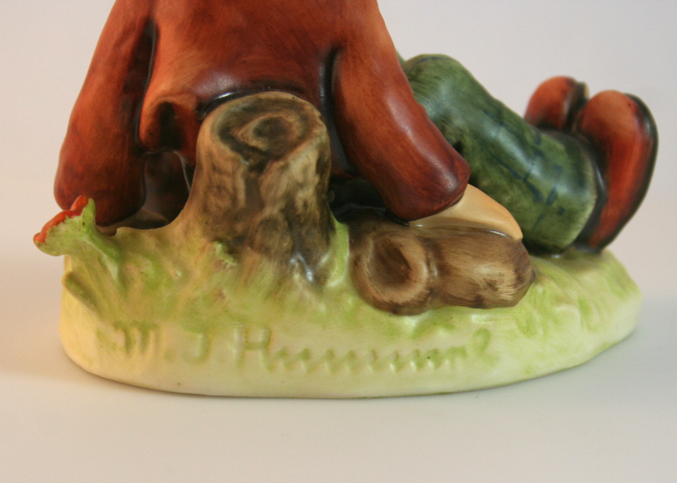 Special Edition Hummel Figurine "Coffee Break"