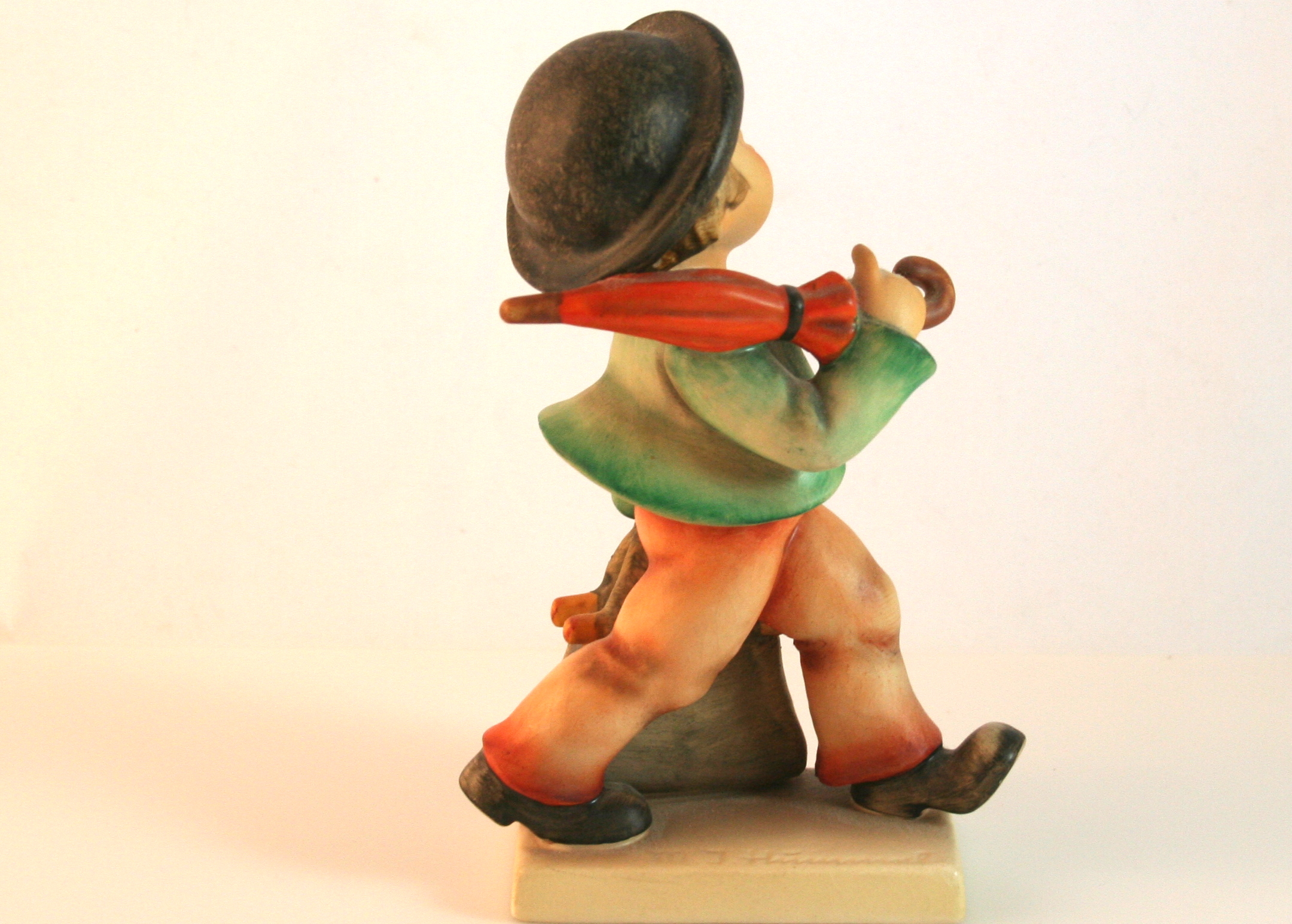 M. I. Hummel Figurine "Merry Wanderer"