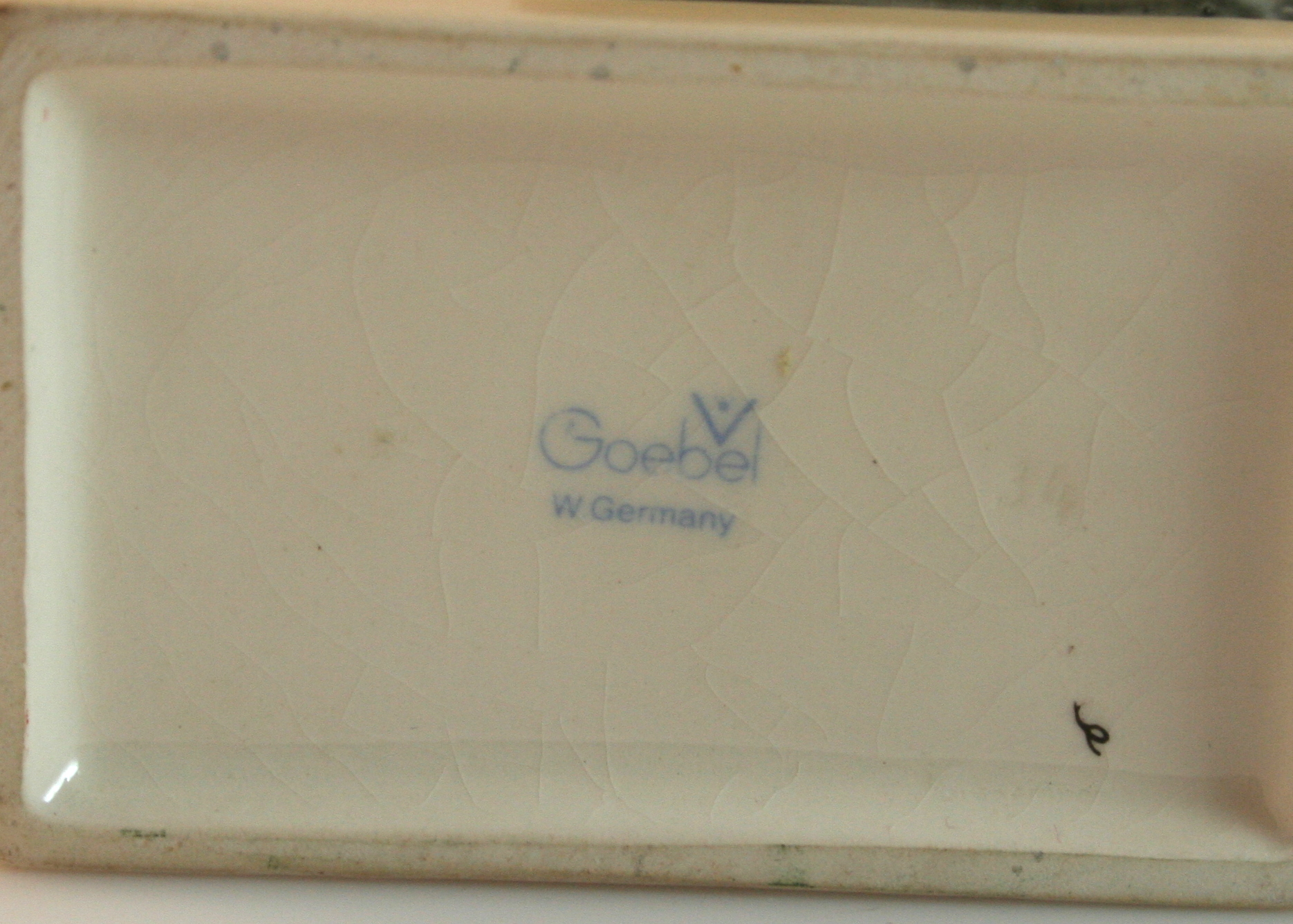 M. I. Hummel Figurine "Merry Wanderer"