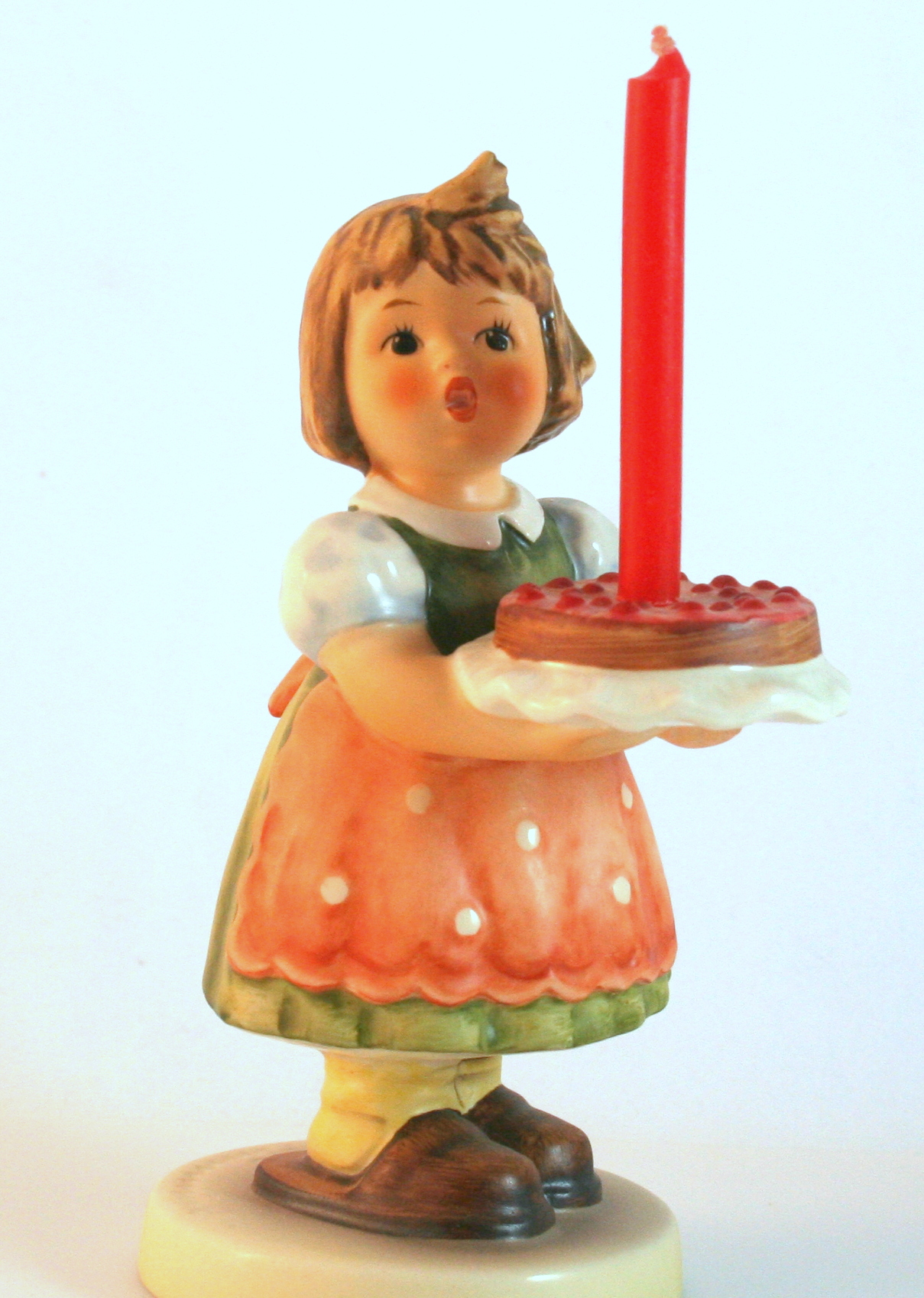 Pair of Hummel Figurines "Birthday Candle" and "Smiling Through"