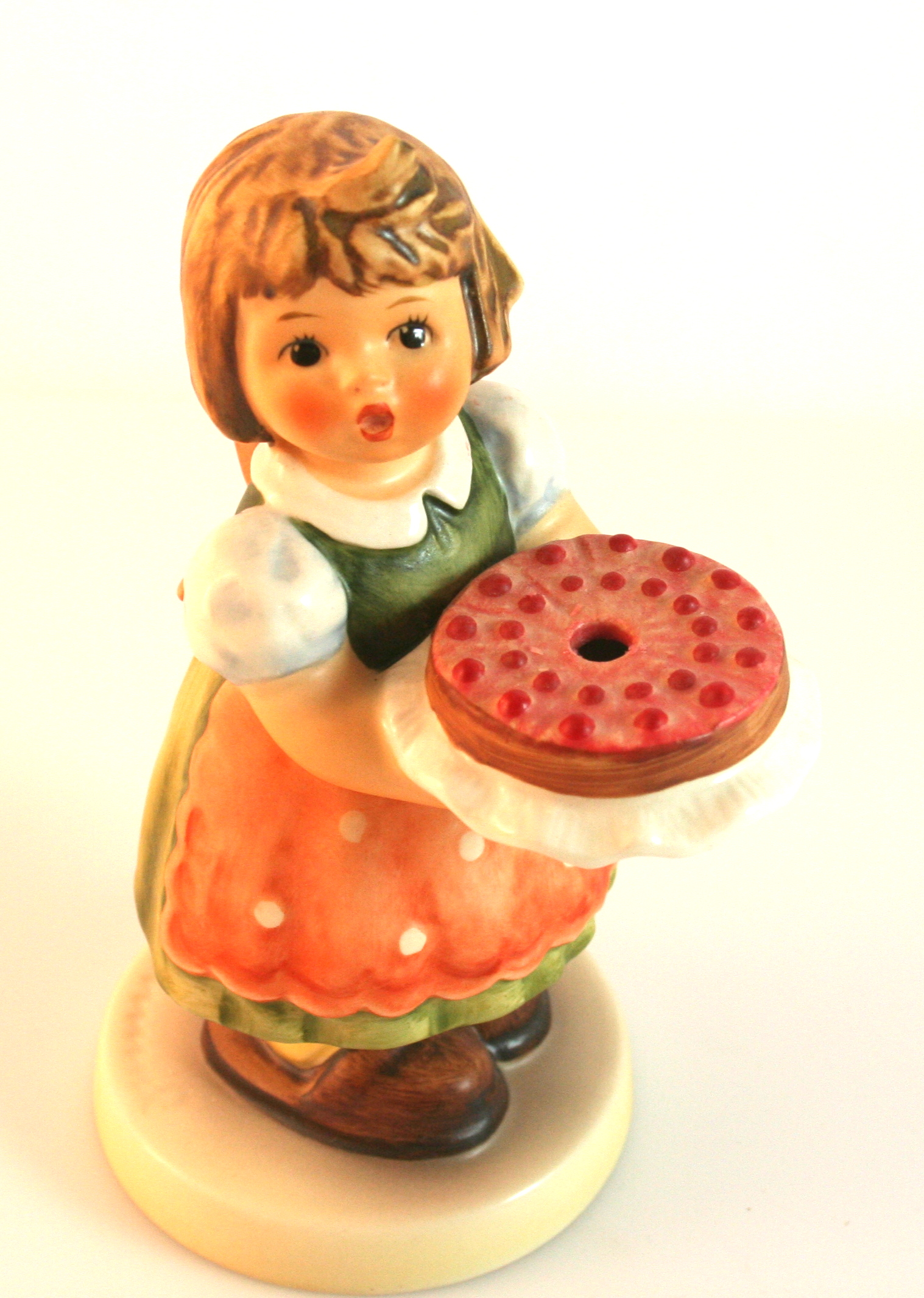 Pair of Hummel Figurines "Birthday Candle" and "Smiling Through"