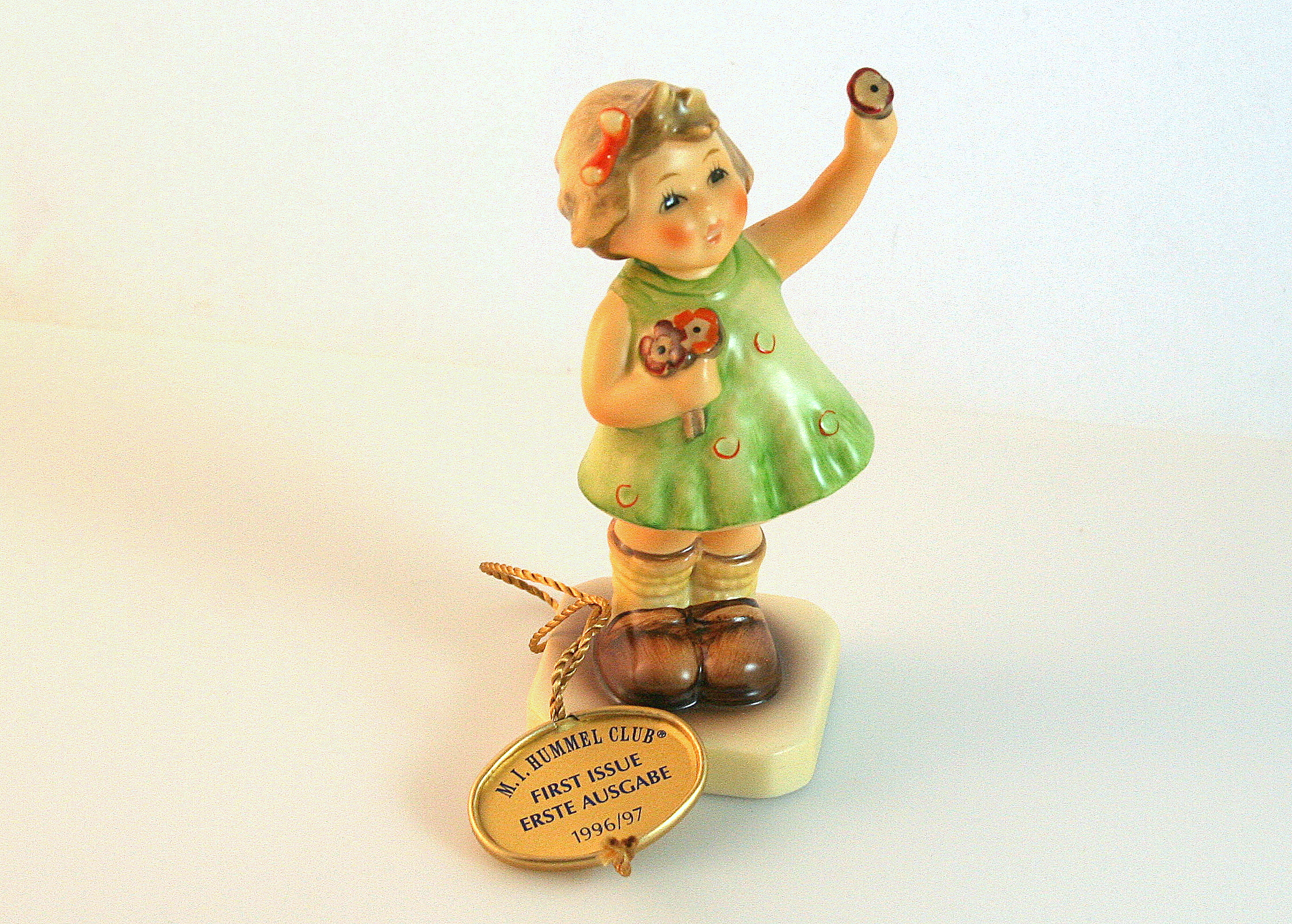 M. I. Hummel Club Figurine "Forever Yours"