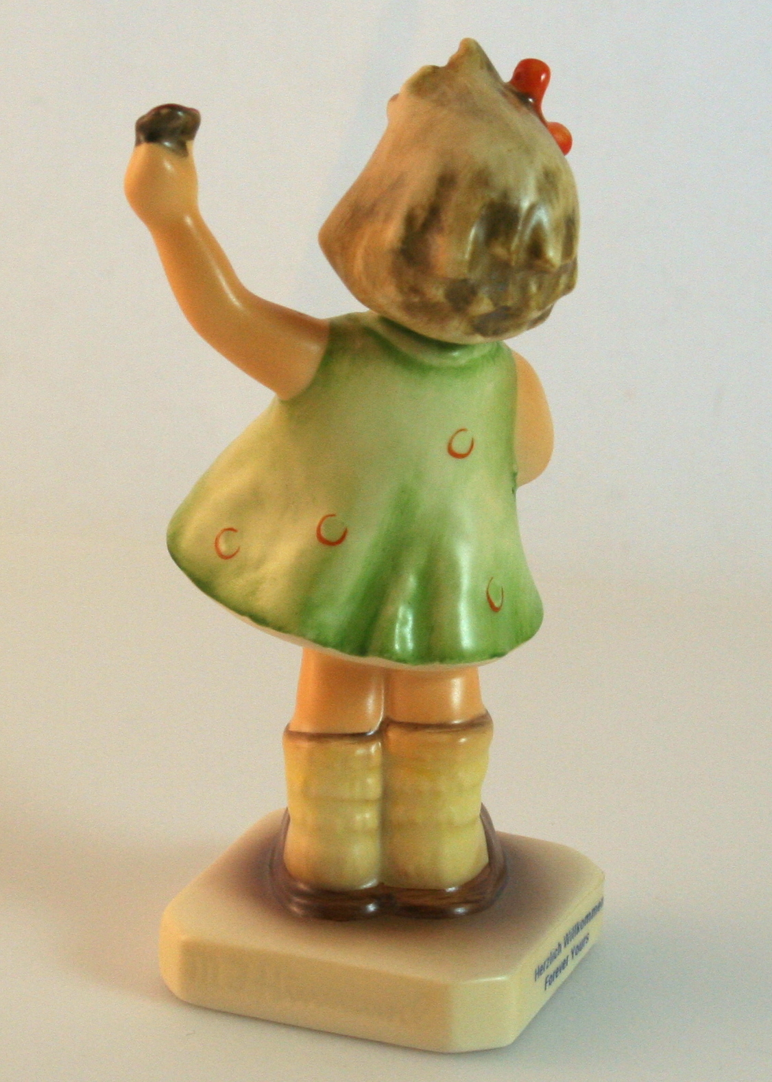 M. I. Hummel Club Figurine "Forever Yours"