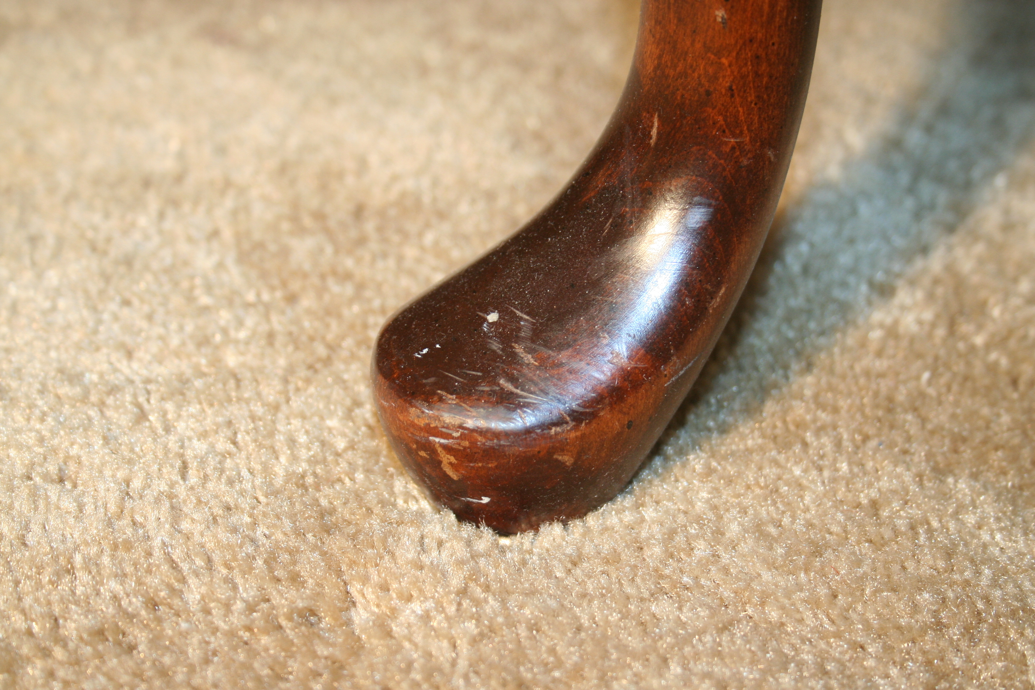 Queen Anne Style Cherry Drop-Leaf Coffee Table