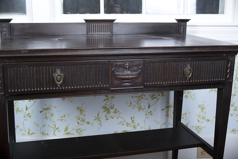 Hepplewhite Style Mahogany Table