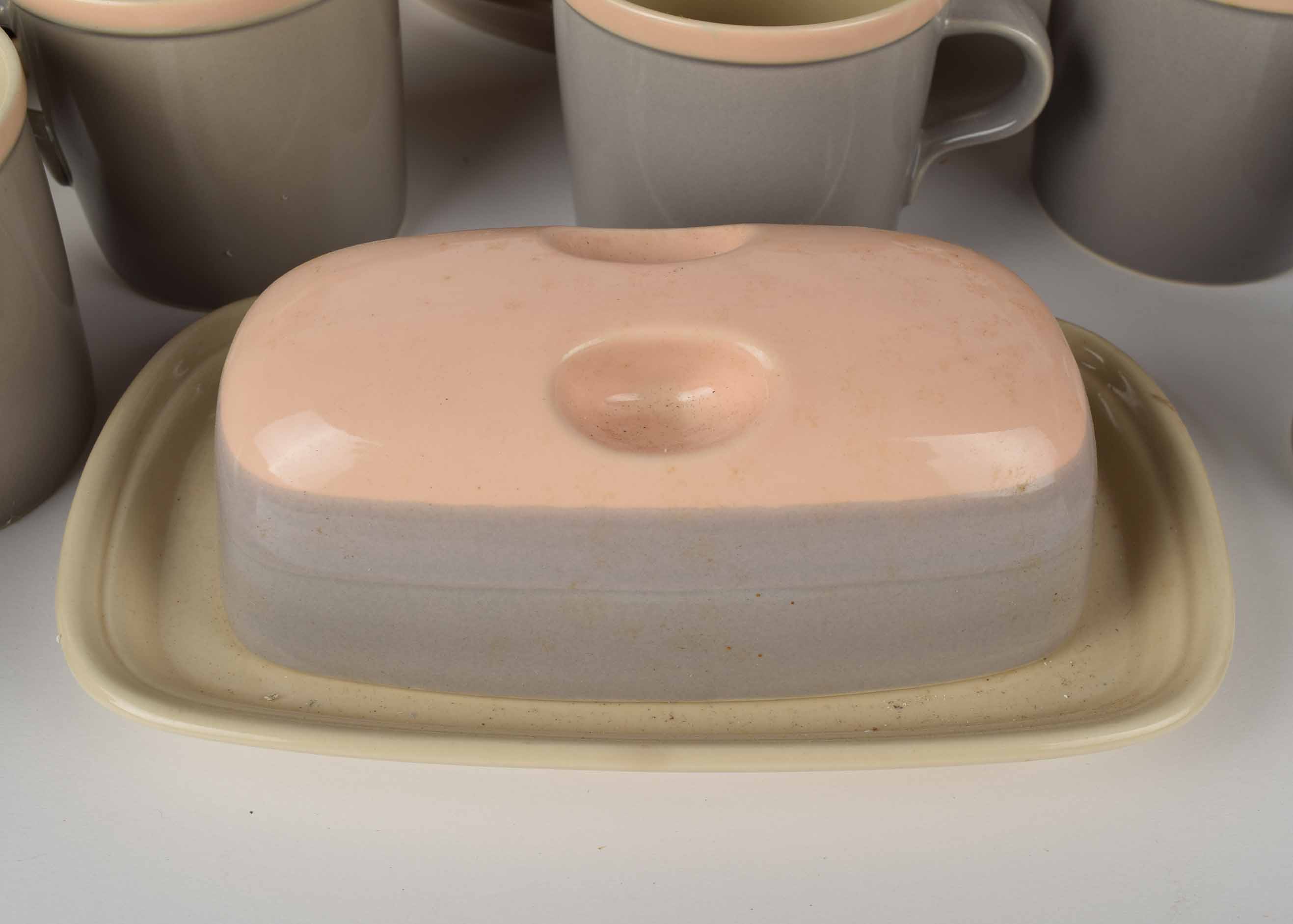 Mikasa Discovery "Aruba" Dinnerware Set