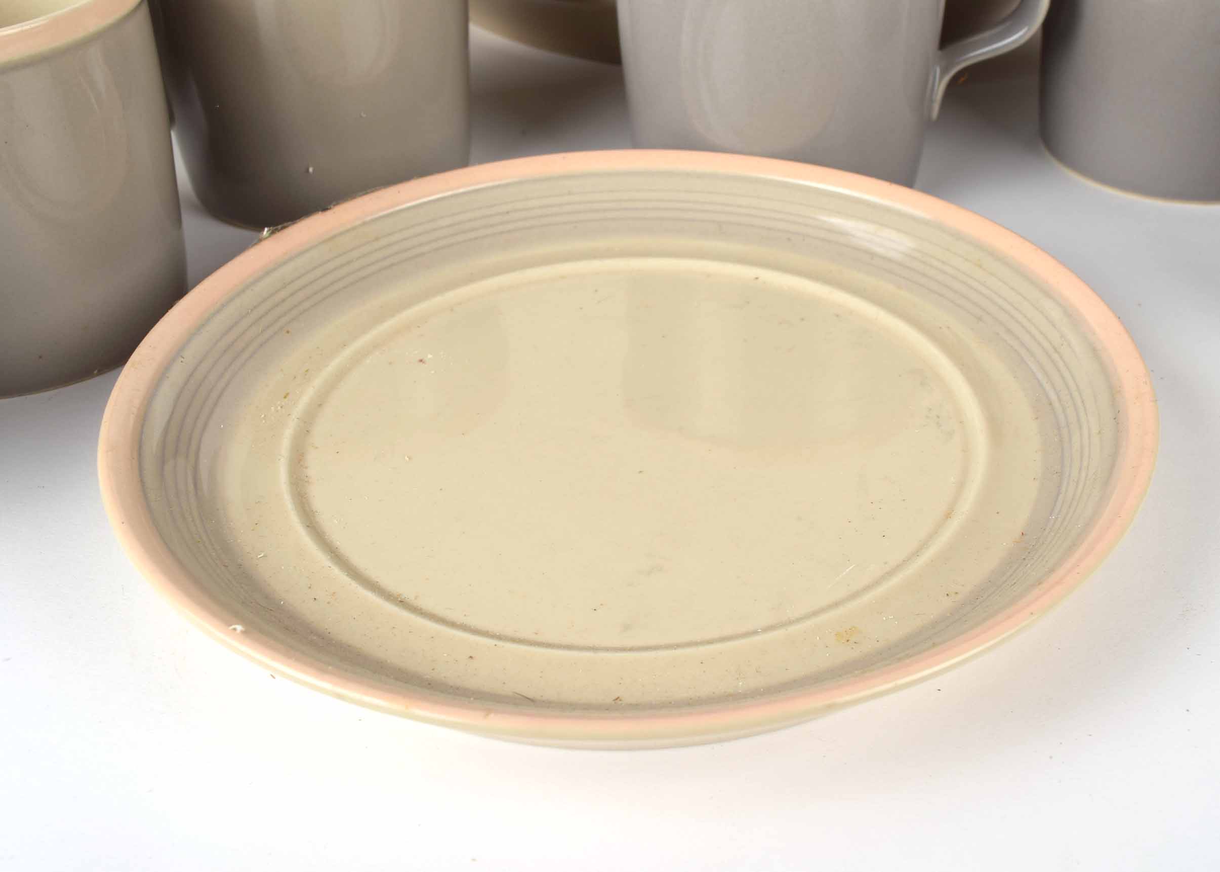 Mikasa Discovery "Aruba" Dinnerware Set