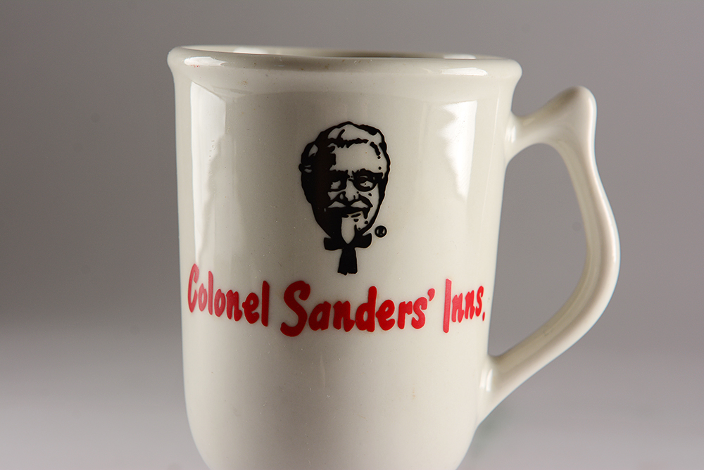Vintage Colonel Sanders' Inns. Drinking Glass