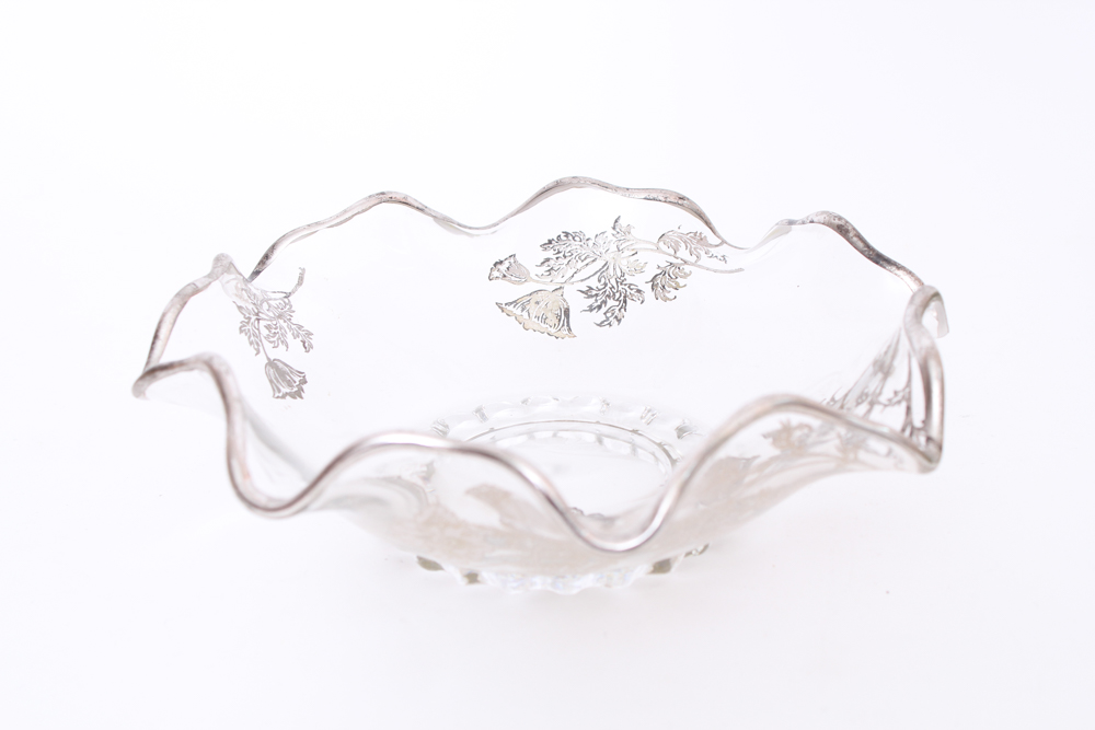 Five Pieces of Decorative Glassware