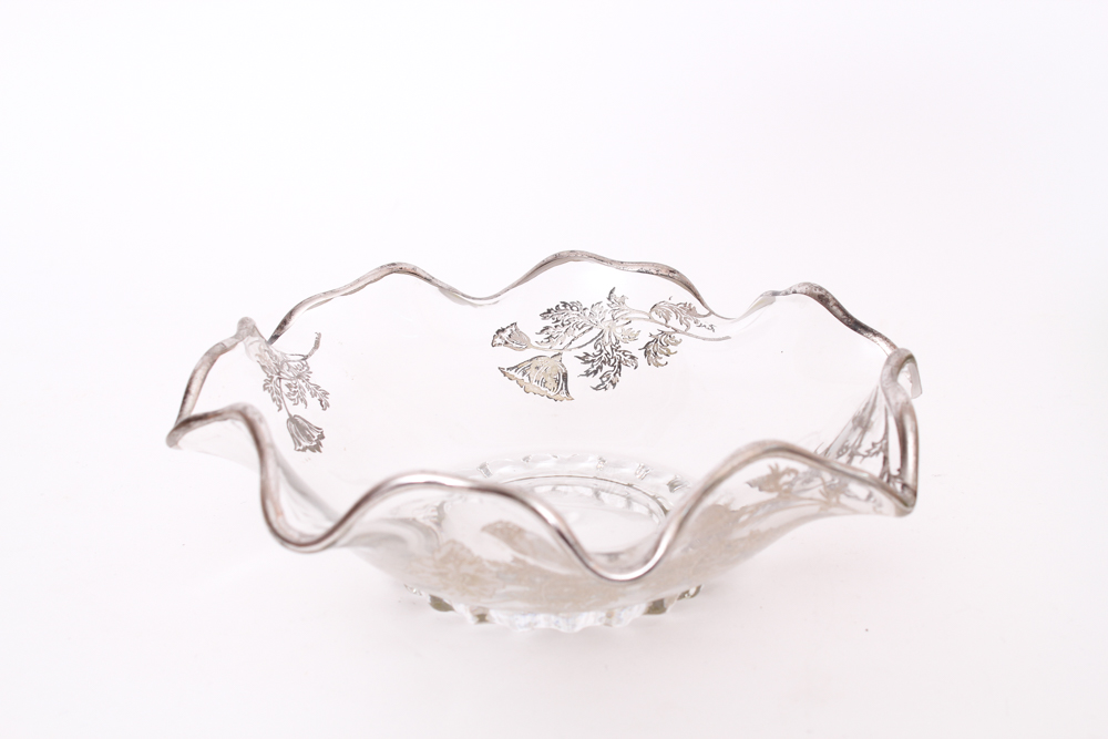 Five Pieces of Decorative Glassware