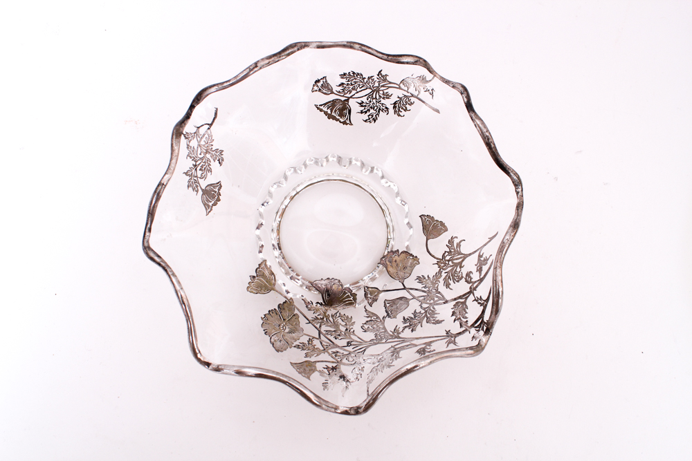 Five Pieces of Decorative Glassware