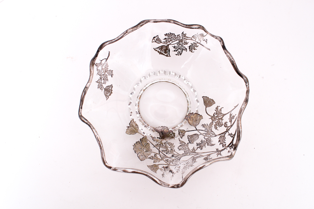 Five Pieces of Decorative Glassware