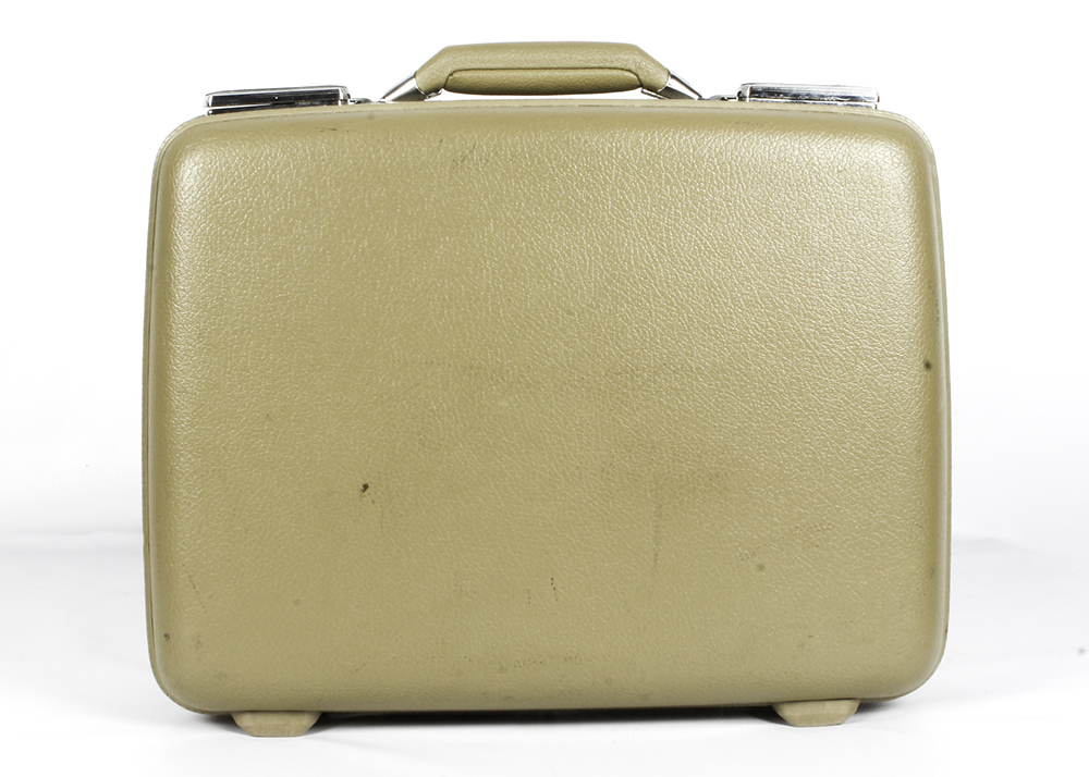 Three Vintage American Tourister Nesting Suitcases